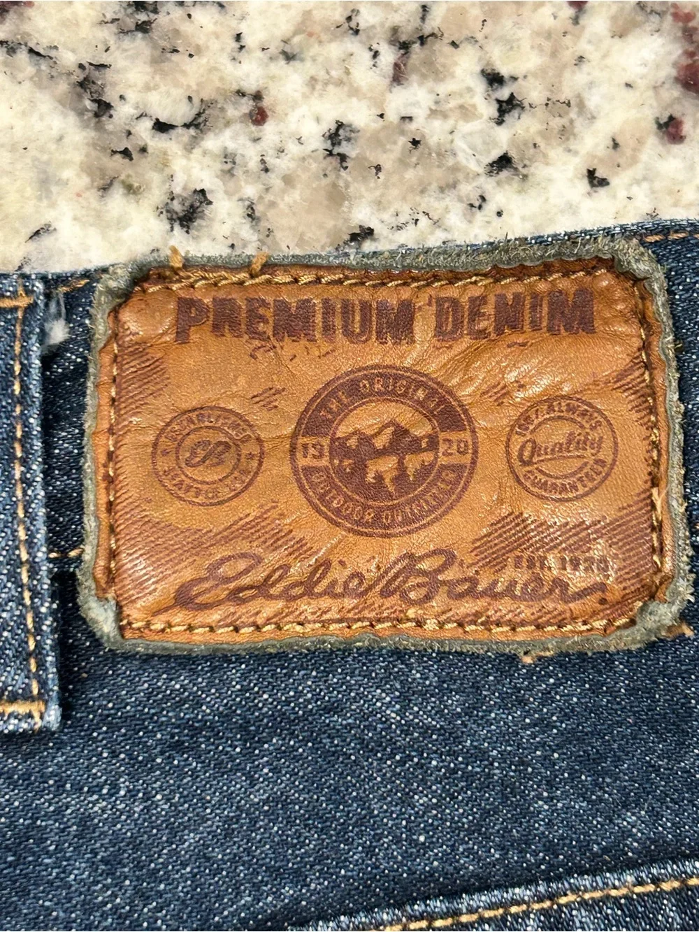 Eddie Bauer Premium Denim Relaxed Blue Plaid Flannel Lined Blue Jeans 38/30 Men